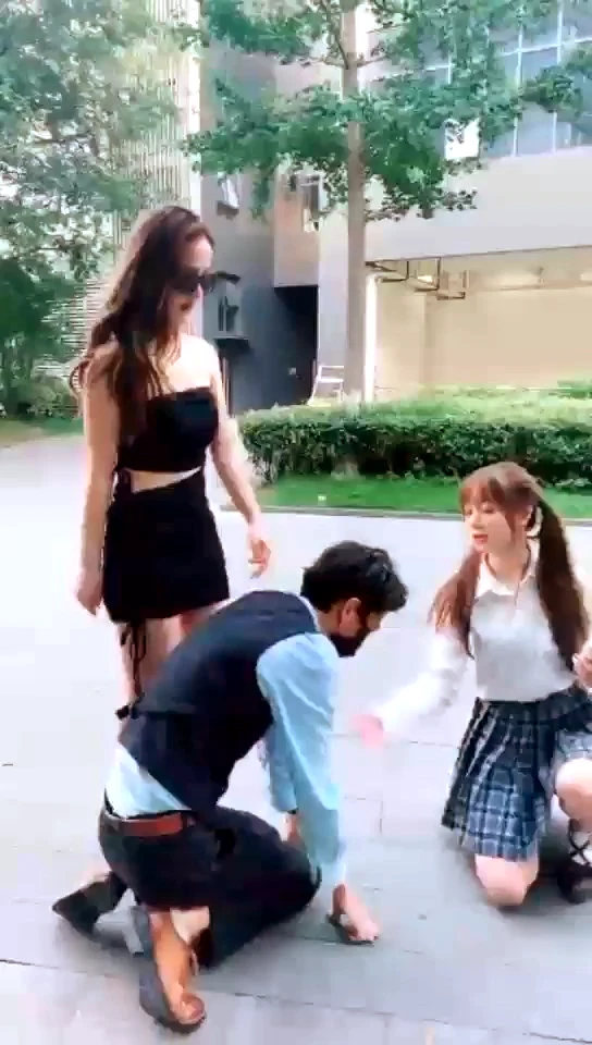 Outdoor Humiliation Dog Training By Goddess Yinuo And Goddess Yingtao - CNQUEENS / CHINESE FEMDOM GODDESS - MP4